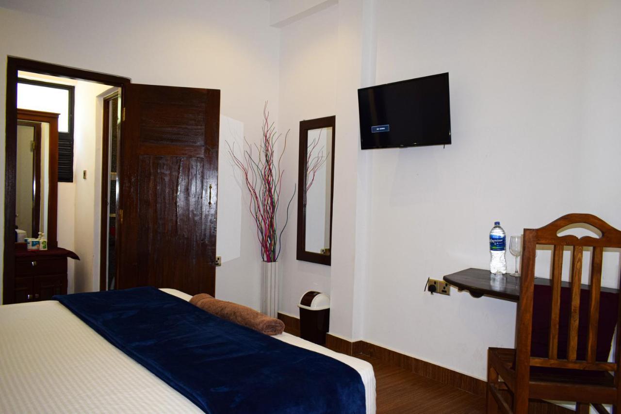 Alffa Guest Inn Trincomalee Ngoại thất bức ảnh
