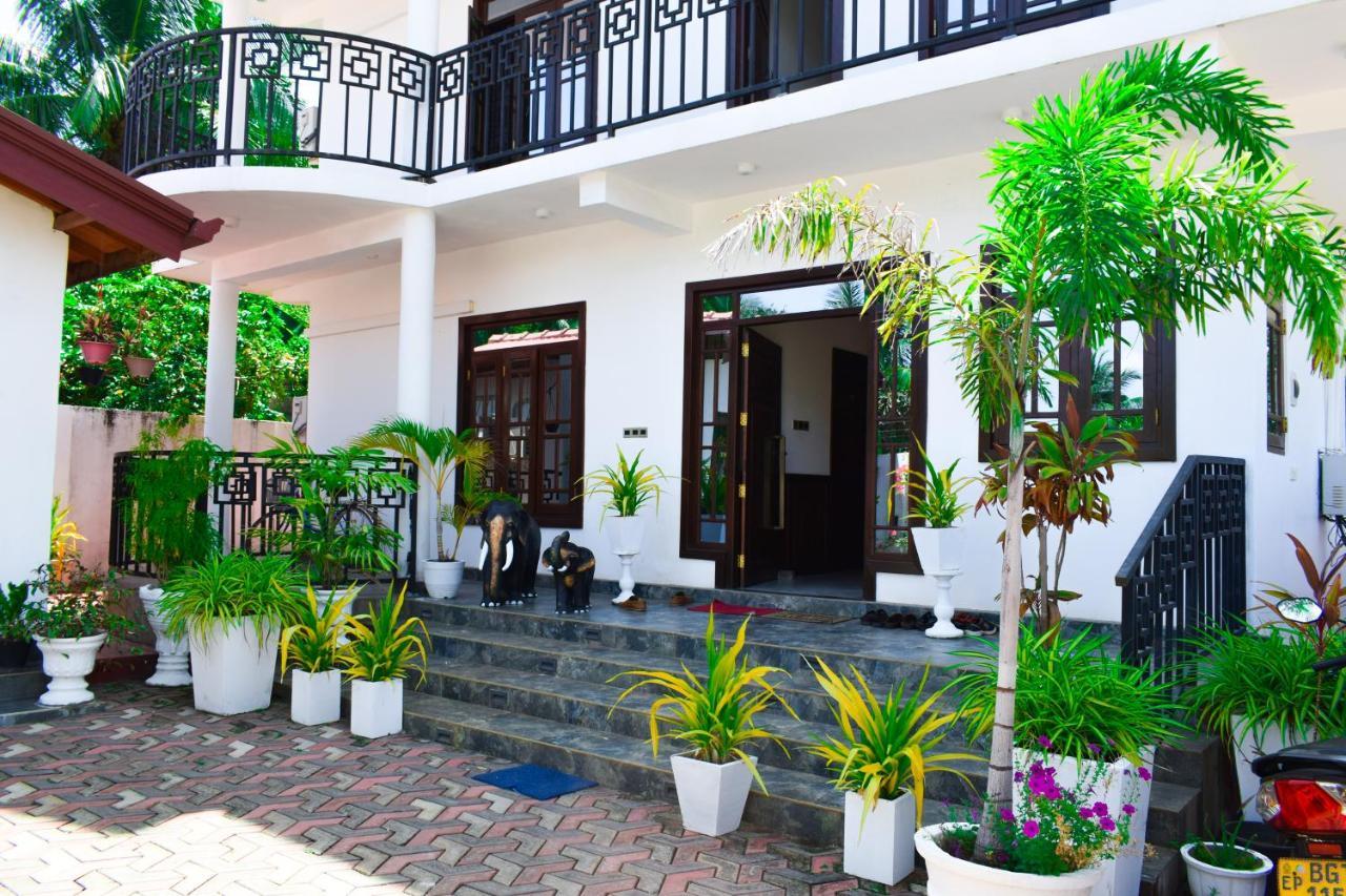 Alffa Guest Inn Trincomalee Ngoại thất bức ảnh
