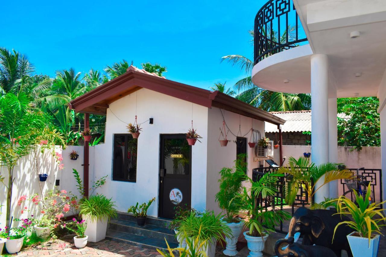 Alffa Guest Inn Trincomalee Ngoại thất bức ảnh